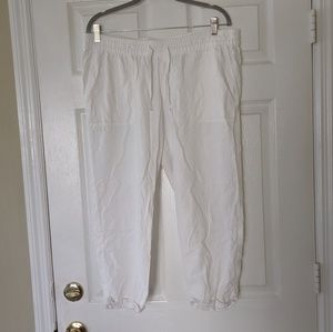 Old Navy White Linen Capris